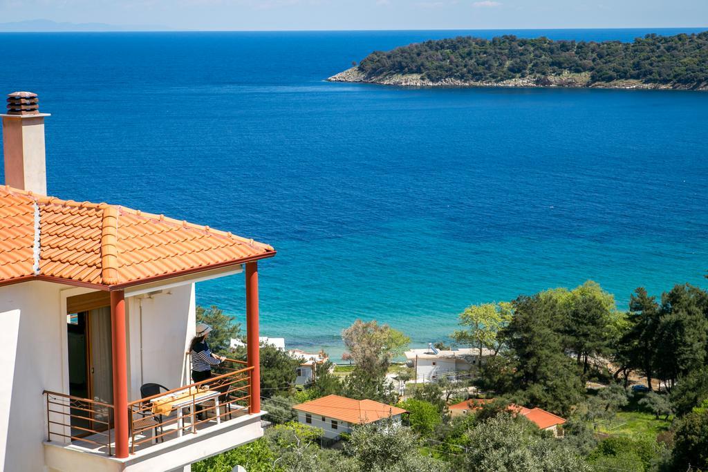 Aphrodite Villas Koinira Buitenkant foto