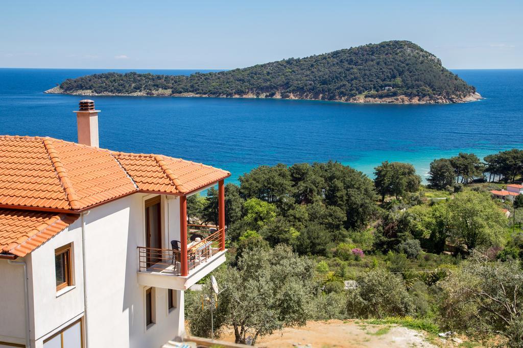 Aphrodite Villas Koinira Buitenkant foto