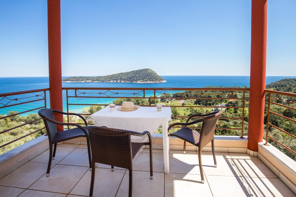 Aphrodite Villas Koinira Buitenkant foto