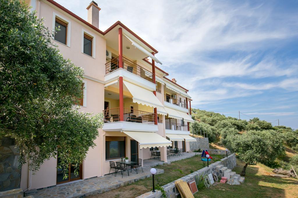 Aphrodite Villas Koinira Buitenkant foto