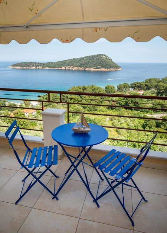 Aphrodite Villas Koinira Buitenkant foto