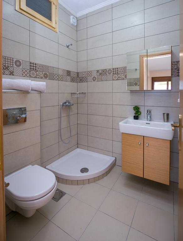 Aphrodite Villas Koinira Buitenkant foto